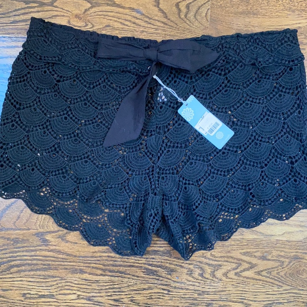 Mud Pie Black Crochet Shorts Size Large NWT